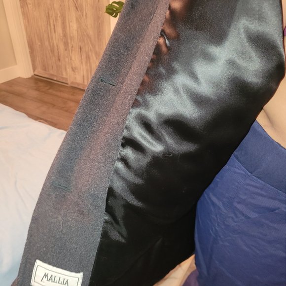 Mallia Wool and Cashmere Designer Coat - Picture 2 of 11